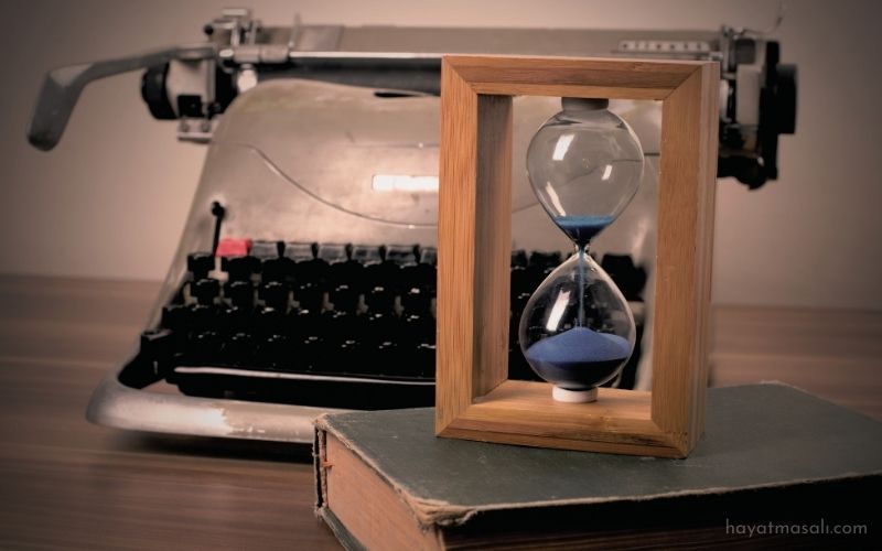 Zaman Durduğunda Kelimeler de Durur mu?