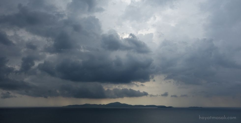 Bir Nisan Akşamüstü